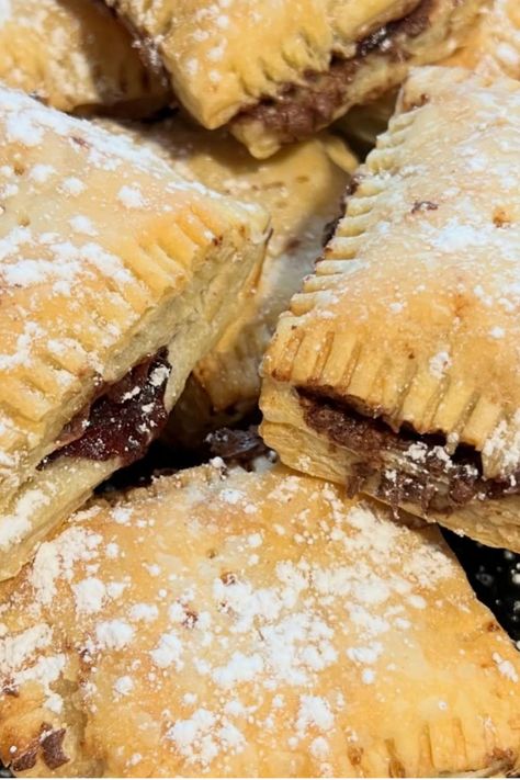 Nutella Puff Pastry Nutella Puffed Pastry, Nutella Puff Pastries, Puff Pastry Recipes Nutella, Nutella And Puff Pastry Recipes, Nutella Pastry Puff, Puff Pastry Nutella Recipes, Nutella Puff Pastry Recipes, Puff Pastry Nutella, Nutella Pastry