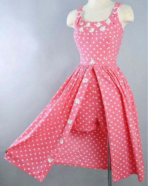 Vintage Fashion 1950s, Dot Skirt, Polka Dot Skirt, Fashion 1950s, Playsuit Romper, Spring Summer Dress, 1950s Fashion, Spring Dresses, Retro Outfits