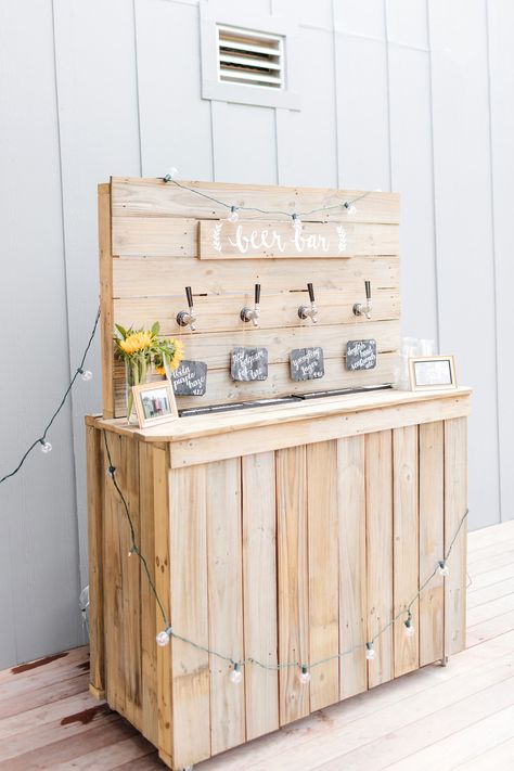 Diy Beer Bar Wedding, Wedding Beer Tap, Wedding Beer Station, Diy Beer Bar, Diy Beer Tap, Wedding Keg, Beer Bar Wedding, Beer Bar Ideas, Craft Beer Wedding