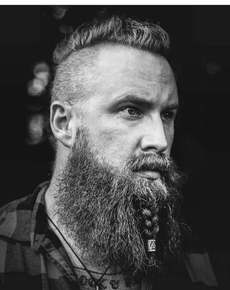 Hot bearded men Viking Hair Styles, Viking Beards, Beard Trimming Styles, Modern Beard Styles, Hero Aesthetic, Hot Bearded Men, Viking Beard Styles, Chin Beard, Balding Mens Hairstyles