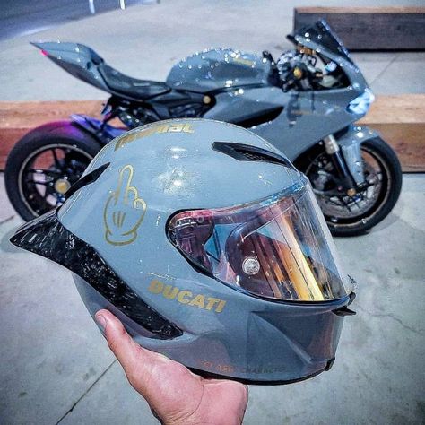 Ducati Xdiavel, Xe Ducati, Pink Motorcycle, Motorcycle Helmet Design, Blue Motorcycle, Motocross Love, Image Moto, Motorcross Bike, Z 1000