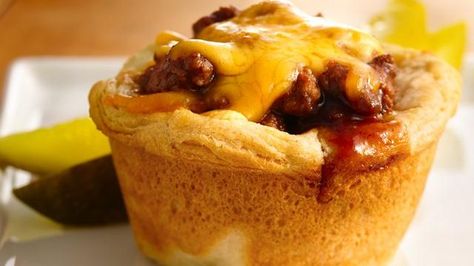 Barbecue Cups - I grew up eating these and now make them all the time. My husbands favorite meal and super easy. They reheat well too so I make a bunch and we eat leftovers for lunches that week. Bbq Cups, Biscuit Cups, Pillsbury Recipes, Muffin Tin Recipes, Kid Friendly Dinner, Buttermilk Biscuits, 30 Minute Meals, Muffin Pan, Appetizer Snacks