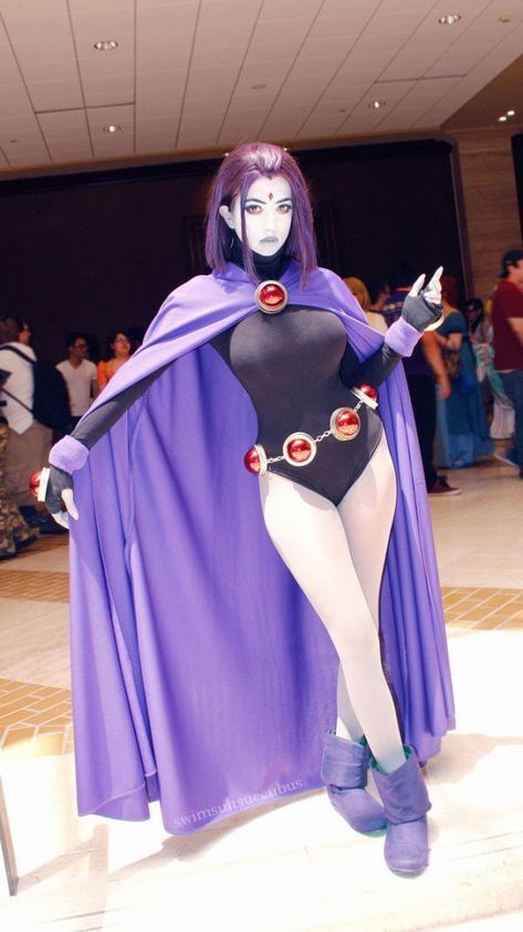 A Raven #cosplay is like a pizza, even a bad one looks goooood, no saying this is a bad one Swimsuit Succubus, Cosplay Raven, Teen Titans Raven, Raven Costume, Raven Cosplay, Dc Cosplay, Raven Teen Titans, Matthew Macfadyen, Naruto Cosplay