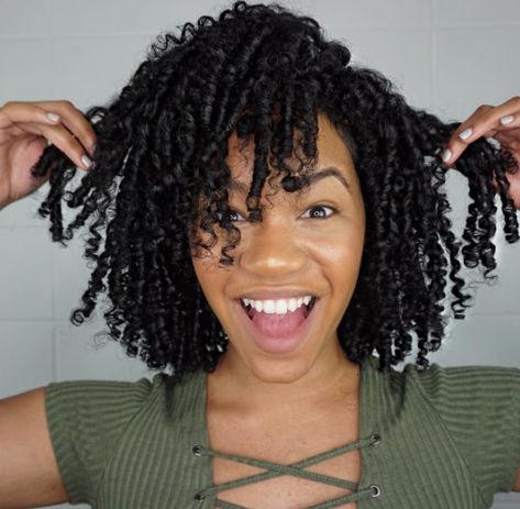 One of the best summer hair looks for 2018 when going natural is finger coils! One of the easiest and most stylish natural hairstyles to rock when going natural is finger coils and yes, they look amazing on short natural hair! Coils On Short Natural Hair, Graduation Hairstyle, Twist Wigs, Finger Coils Natural Hair, Coiling Natural Hair, Curly Faux Locs, Black Pixie, Synthetic Braids, Finger Coils