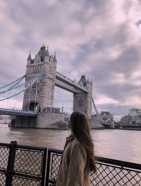 London Poses, London Vacation Outfits, London Instagram Pictures, London Pictures Ideas, London Photo Ideas, London Dreams, London Vacation, London Baby, London Aesthetic