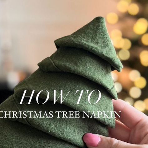 Julianne - Interior Design on Instagram: "HOLIDAY HOSTING HACK 🎄 fold your napkins like a tree for a fun tablescape AND conversation starter! I find this works easier with napkins that are a little thicker, and make sure they’re perfectly square. Ironing or steaming your napkins first also helps make things fold more crisp (I did not iron mine beforehand, and I definitely should have). Comment HOSTING for links these pretty green napkins sent straight to your inbox!" Tree Napkins How To Make, Green Gold Christmas Table, Modern Napkin Folding Ideas, Folding Christmas Napkins, Christmas Tree Napkin Folding, Oragami Christmas, Christmas Tree Napkin Fold, Folding Napkins, Napkin Folding Ideas