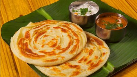 Parotta has come a long way from a humble flat bread in Jaffna to graduating in Kerala and becoming an icon of resistance that goes by the name Malabar Porotta Cooking Fails, Bangladeshi Food, Restaurant Style Recipes, Different Types Of Bread, Paratha Recipes, Types Of Bread, Celebrity Chefs, Best Dishes, Indian Dishes