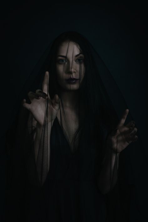 Gothic Studio Photography, Goth Photoshoot Ideas Studio, Black Veil Photoshoot, Halloween Makeup Photoshoot, Goth Photoshoot Ideas At Home, Gothic Halloween Aesthetic, Halloween Studio Photoshoot, Dark Photoshoot Creepy, Veil Photoshoot