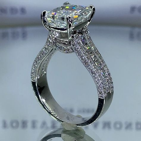 11.2k Likes, 175 Comments - Forever Diamonds NY (@foreverdiamondsny) on Instagram: “Your love is unique. The ring you give her should be as well. #foreverdiamondsny” Bling Engagement Ring, Diamond Accessories, Rock Rings, Stylish Rings, Trendy Ring, Sterling Silver Engagement Rings, Zircon Ring, Silver Engagement Rings, Radiant Cut