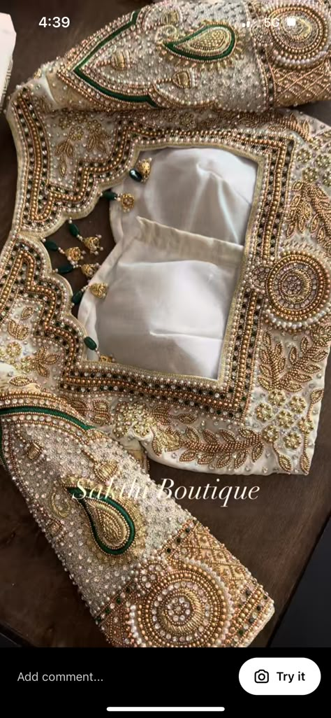 Heavy Handwork Blouse Design, Aari Work Dupatta Designs, Blouse Designs Heavy Work, Latest Bridal Blouse Designs Heavy Work, Bridal Blouse Designs Heavy Work, Work Blouse Designs Latest, Heavy Blouse, Crystal Healing Chart, Latest Bridal Blouse Designs