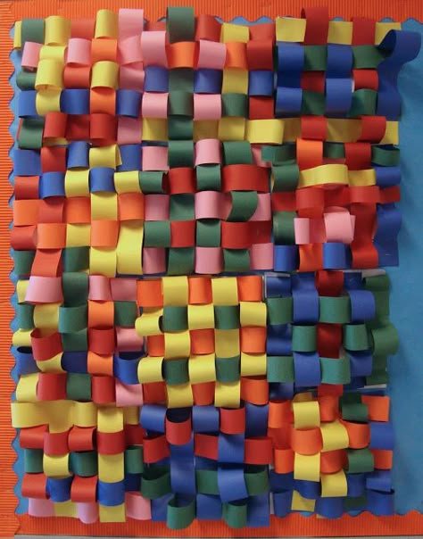 Art. Paper. Scissors. Glue!: 3D Weaving 3d Weaving, 3d Art Projects, Weaving For Kids, 4th Grade Art, 3rd Grade Art, Paper Weaving, Elementary Art Projects, Collaborative Art, Paper Scissors