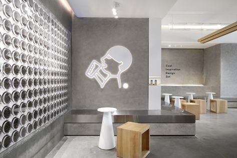 Gallery of HEYTEA Foshan Nanhai Vanke Store / UNI DESIGN - 15 Bubble Tea Shop, Cafe Shop Design, Tea Store, Coffee Shops Interior, Coffee Shop Design, Cafe Interior Design, Cafe Shop, Store Interior, Shop Interior