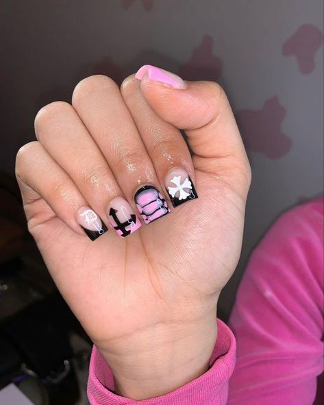 Short Extra Acrylic Nails, Extra Nails Designs Short, Extra Short Acrylic Nails Designs, Short Nail Designs Y2k, Real Short Acrylic Nails, Cute Edges With Braids, Xxs Nails, Cute Shorts Nails, Short Nails Acrylic Design