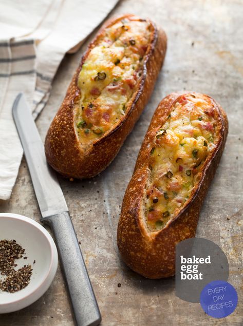 Baked Egg boat... this looks SO fabulous! Egg Boats, Spoon Fork Bacon, Baked Egg, God Mat, Think Food, Spoon Fork, Baked Eggs, Slow Food, Deviled Eggs