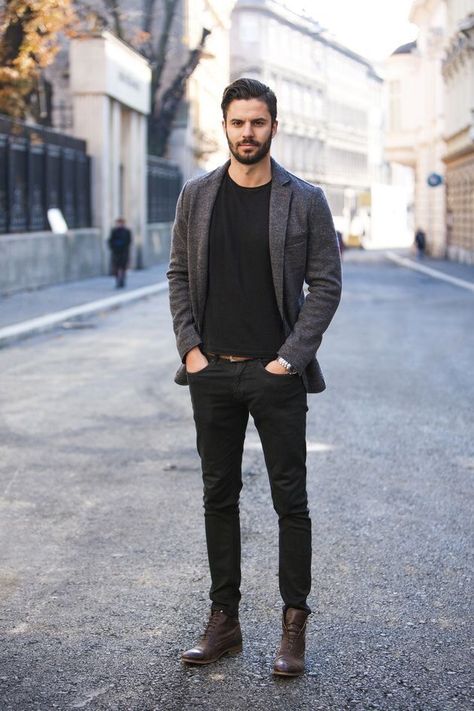 Casual Style Everyday Outfits Casual Men, Men's Fashion Business Casual, Tweed Blazer Outfit Men Casual, Dress Casual Men Outfits, Sweater Under Suit Men, Germany Mens Fashion, Men’s Xl Fashion, Business Casual Men Street Style, Mens Dress Casual Outfits Fall