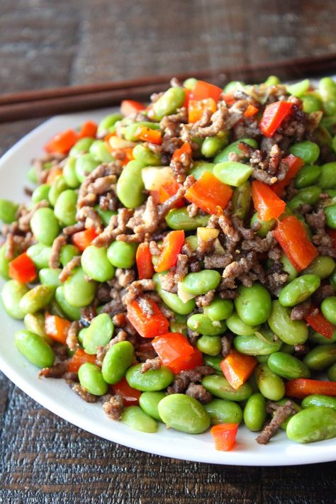 Today I am going to share with you the recipe for a healthy and delicious ground beef and edamame, a tasty home-made meal can be made in 30 minutes. Edamame Recipe, Chinese Beef Recipes, Ground Beef Stir Fry, Edamame Recipes, Edamame Salad, Easy Ground Beef, Mapo Tofu, Beef Strips, Pan Meals