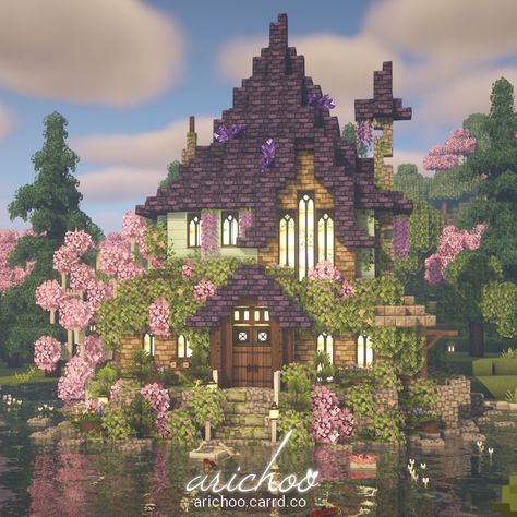 Mincraft Cottage Ideas, Minecraft Ethereal House, Minecraft Cottage Core Town Ideas, Minecraft Cottage Castle, Minecraft Fountain Aesthetic, Lavender Minecraft House, Fae House Minecraft, Cottage Builds Minecraft, Minecraft House Fairycore