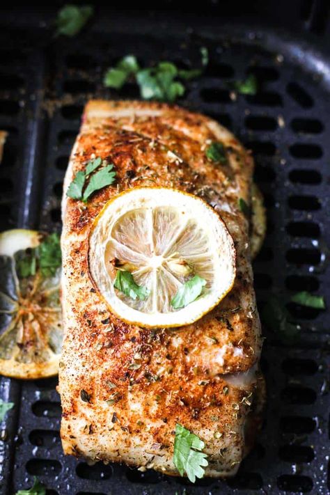 snapper in air fryer with lemon and cilantro Air Fryer Red Snapper, Air Fryer Snapper Recipes, Air Fryer Snapper, Red Snapper Filet Recipes, Snapper Filet Recipes, Snapper Fillet Recipes, Cooking Red Snapper, Baked Snapper, Filet Recipes