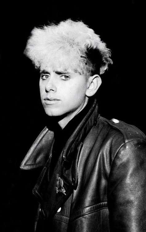 Martin Gore Fever Ray, Mr Martin, 80s Celebrities, Goth Bands, Die Antwoord, Martin Gore, Julian Casablancas, Vampire Weekend, Dave Gahan