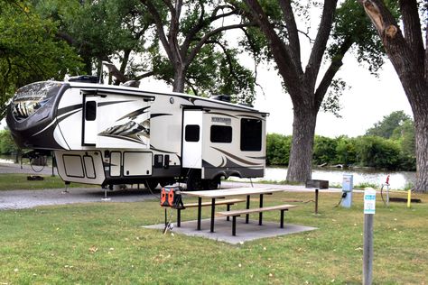 Best RV Parks in Kansas: 15 Superb Campgrounds Best Rv Parks, Rv Campsite, Dry Camping, Rv Parks And Campgrounds, Rv Campgrounds, Michigan City, Camping Destinations, Florida Hotels, Road Trip Destinations