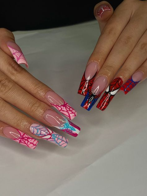 spiderman nails @ thenailzbyg on insta Nails Spiderman, Spiderman And Hello Kitty, Spiderman Nails, Marvel Nails, Oval Acrylic Nails, Gel X Nails, X Nails, Tapered Square Nails, Halloween Acrylic Nails