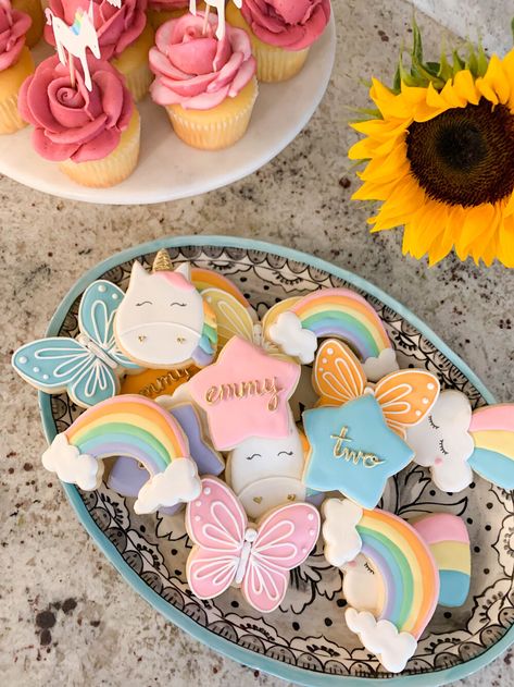 One Year Rainbow Party, Rainbow Second Birthday Party, One Year Old Rainbow Birthday Party, Rainbow One Year Old Party, Four Year Old Girl Birthday Theme, Two Year Old Birthday Party Girl, Unicorns Birthday Party, Toddler Girl Birthday, Born Leader