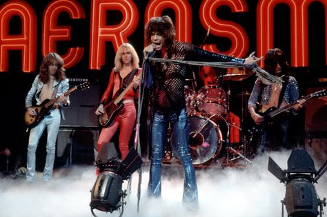 Aerosmith - Hairstyles typical of the 1970's -   in 1974 Aerosmith 70s, Brad Whitford, Midnight Special, Tyler Aerosmith, Steven Tyler Aerosmith, Joe Perry, One Hit Wonder, Greatest Rock Bands, Rock And Roll Bands