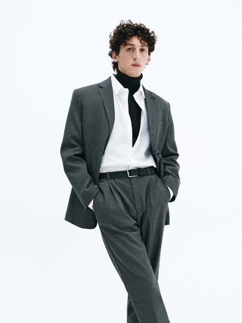 Turtle Neck Formal Outfit, Formal Outfit Men, Turtle Neck Outfit Men, Turtle Neck Outfits, Turtle Neck Outfit, Mens Wardrobe, Men Styling, Smart Wear, Character Profiles