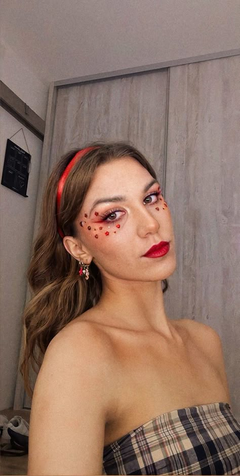 Red Bedazzled Makeup, Red Album Makeup, Red Diamond Eye Makeup, Red Era Taylor Swift Makeup, Red Makeup For Hooded Eyes, Red Makeup Festival, Taylor Swift Red Inspired Makeup, Red Makeup Looks Easy, Red Sparkly Makeup