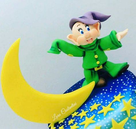 Cucciolo Sette Nani - Dopey Seven Dwarfs Sette Nani, Seven Dwarfs, Disney Princess, Disney Characters, Cake, Disney, Fictional Characters, Art