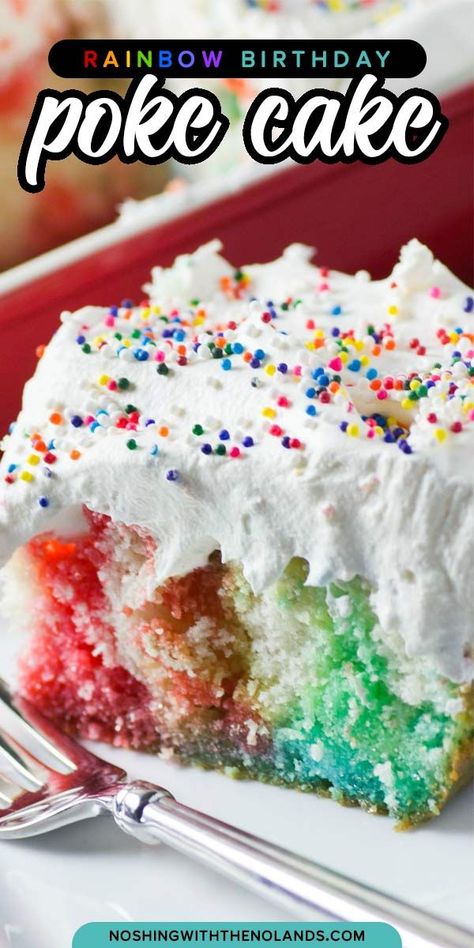 Funfetti Poke Cake Recipes, Birthday Poke Cake, Funfetti Poke Cake, Funfetti Recipes, Microwave Cake Recipe, Fancy Deserts, Fruity Loops, Bbq Desserts, Homemade Snickers