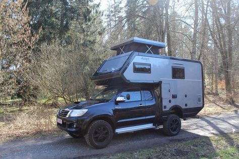 Hilux Camper, Pickup Camping, Cool Rvs, Homemade Camper, Pickup Camper, Off Road Camping, Camper Van Life, Class C Rv, Build A Camper Van