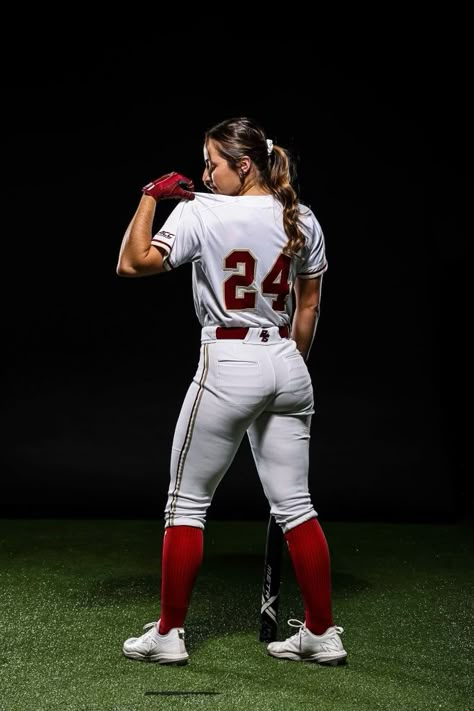 Women’s Softball, Softball Picture Ideas Individual, Softball Photo Poses, Softball Poses For Pictures Media Day, Softball Team Photoshoot Ideas, Softball Senior Banner Poses, Softball Banner Pictures, Media Day Softball Poses, Softball Media Day Pictures