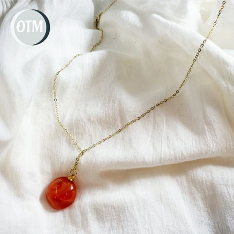 Carnelian Gemstone - Restores Vitaliy, Motivation, Stimulates Creativity, Courage And Promotes Positive Choices! *Genuine Carnelian Gemstone With Gold Plated Bail *24" Gold Plated Link Chain With Lobster Clasp Blue Diamond Necklace, Amethyst Stone Necklace, Black Pendant Necklace, Chain Link Necklace Silver, Wedding Orange, Tiffany And Co Necklace, Diamond Choker Necklace, Open Heart Necklace, Moon Phases Necklace