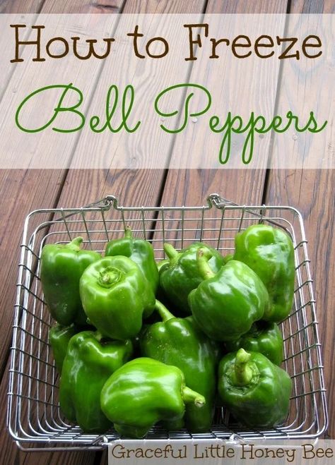 How to Freeze Bell Peppers Freeze Bell Peppers, How To Freeze Celery, Freezing Bell Peppers, Freezing Vegetables, Home Canning, Frozen Veggies, Freezer Cooking, Garden Recipes, Frozen Vegetables