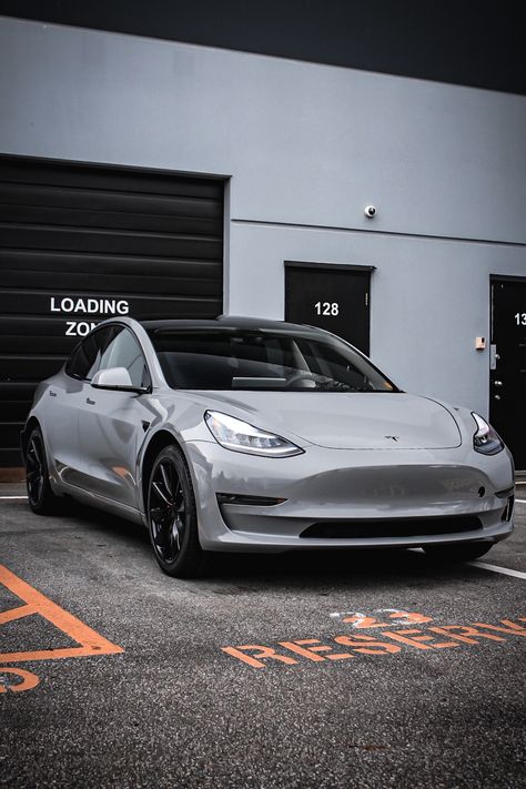 Tesla Model 3 Wrap Ideas, Tesla Model Y Wrap, Tesla Model 3 Wrap, Grey Tesla, Green Tesla, Tesla Wrap, Tesla Car Models, Black Window Trims, Tesla Accessories