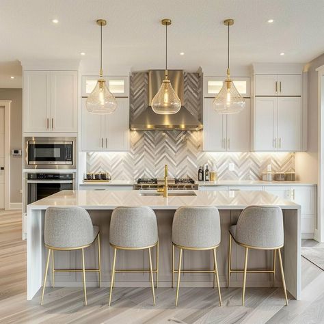 Kitchen Ideas Gold And White, Grey White And Gold Kitchen, Modern White And Gold Kitchen, Kitchen Ideas White And Gold, White Gray And Gold Kitchen, Kitchen Design White And Gold, Kitchen Ideas With Pantry, Beige And Gold Kitchen, Cream And Gold Kitchen