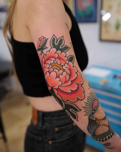 Peony Elbow Tattoo, Tattoo Traditional Flower, Peony Tattoo Elbow, Traditional Elbow Flower Tattoo, Peony Knee Tattoo, Peony Tattoo Traditional, Floral Traditional Tattoo, Flower Tattoo Traditional, Trad Peony Tattoo