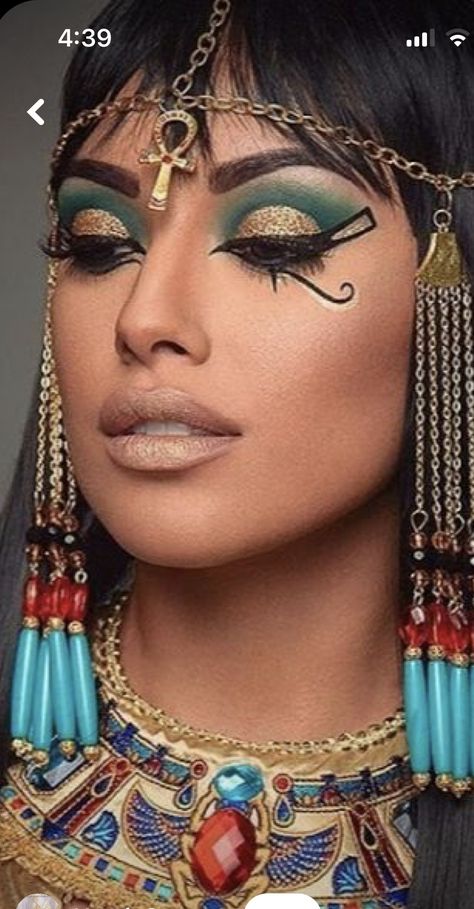 Egyptian Goddess Makeup, Egyptian Make Up, Egypt Makeup, Formal Eye Makeup, Cleopatra Makeup, Egyptian Makeup, Goddess Makeup, Organic Hair Color, Romantic Wedding Dress