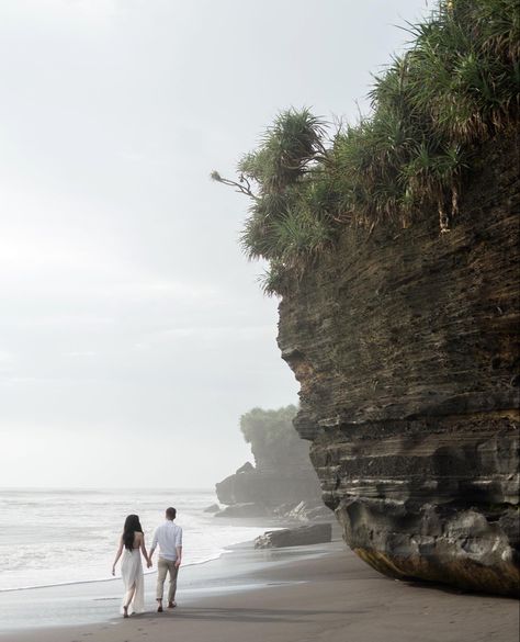 Bali prewedding,enggagement,bali Bali Prewedding Ideas, Bali Couple Photoshoot, Bali Pre Wedding Shoot, Outdoor Prewedding Ideas, Beach Prewedding, Prewed Concept, Prewed Photoshoot, Prewedding Bali, Prewedding Pose