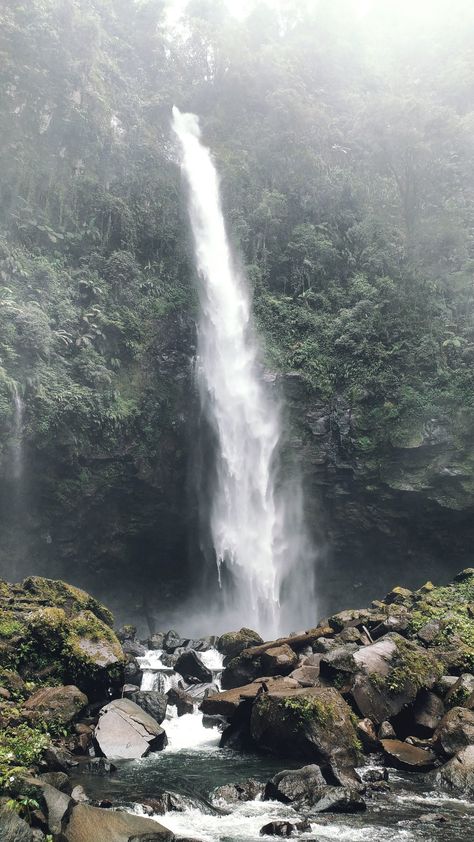 Waterfalls Aesthetic, Billiards Aesthetic, Jalan Sore, Instagram Design Creative, Travel Picture Ideas, Sea Nature, Chill Photos, Insta Profile Pic, Amazing Nature Photos