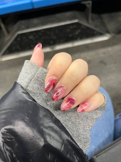 Red marble nails acrylics dip Red Nails Acrylic Marble, Nail Designs To Go With Red Dress, Red Marble French Tip Nails, Red Marble Nails Acrylic Short, Red And Green Marble Nails, Red White Marble Nails, Marble Valentines Nails, Dark Red Marble Nails, Red Marble Nail Designs