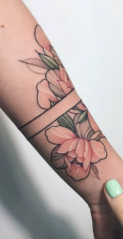 37 Lovely Flower Tattoo Suitable For Women - HomeLoveIn - - #Flower #homelovein #lovely #suitable #tattoo #tattooarm #tattooideasbig #tattooideasinmemoryof #tattoosketches #women #Tattoos and body art Chinese Tattoo Designs, Tato 3d, Tattoo Placements, Tattoo Love, Beautiful Flower Tattoos, Tattoo Zeichnungen, Inspiration Tattoos, Flower Tattoo Sleeve, Initial Tattoo