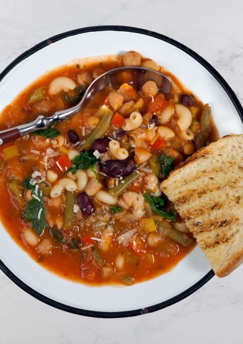 Blue Zone Recipes, Italian Minestrone Soup Recipe, Zone Diet Recipes, Blue Zones Diet, Veggie Soup Recipes, Blue Zones Recipes, Zone Recipes, Minestrone Soup Recipe, Zone Diet