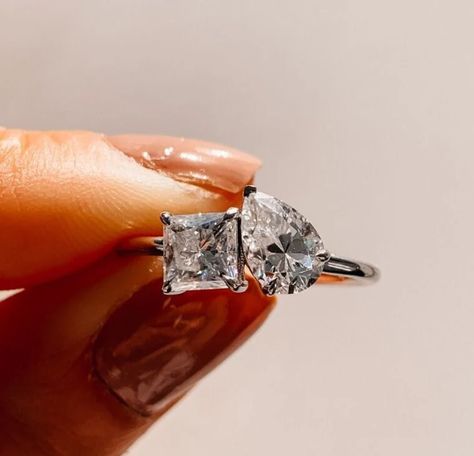 Toi Et Moi Princess And Pear Cut Moissanite Engagement Ring, Emily Ratajkowski Celebrity Ring Emily Ratajkowski Wedding, Double Diamond Engagement Ring, Celebrity Engagement Ring, Diamond Engagement Ring Gold, Celebrity Wedding Rings, Fiance Ring, Celebrity Rings, Square Engagement Rings, Engagement Ring Gold