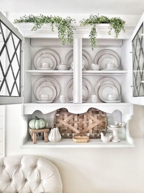 China Set Display, Fine China Display, Wall Hutch, China Hutch Display, Victorian Ideas, White Hutch, Hutch Ideas, Vintage China Cabinets, Random Decor