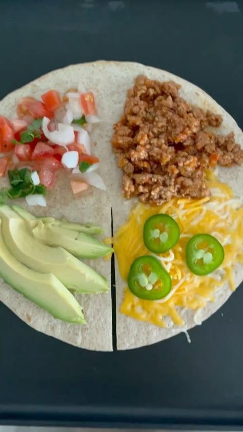 Mexi Melt, Sommer Mad, Turkey Taco, Tortilla Wrap, Turkey Tacos, Tortilla Recipe, Tortilla Wraps, Taco Meat, Healthy Diet Recipes