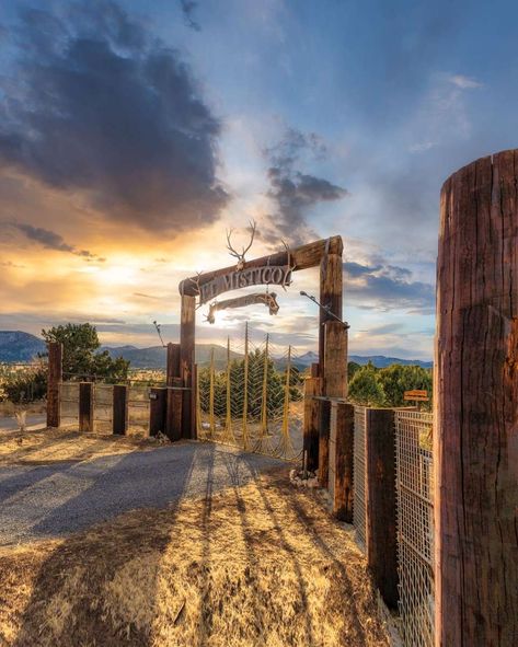 Ranch In Mexico, New Mexico Horse Ranch, New Mexico Ranch, Desert Ranch, Mexican Ranch, Country Romance, Southern New Mexico, Desert Mountains, Expedition Portal