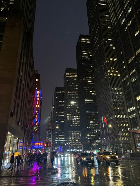 #nyc #taxi #nycaesthetic New york City New York Aesthetic New york at night Night life Lights Nyc Lights New York City Aesthetic Night, Nyc Aesthetic Night, Nyc Lights, New York At Night, Manhattan Night, Nyc At Night, Nyc Taxi, City View Night, Aesthetic New York