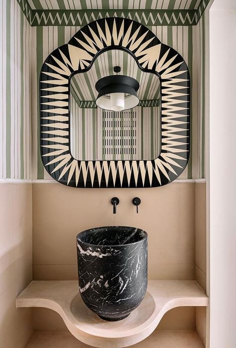 Kelly Wearstler Bathroom Design, Guest Powder Room Ideas Small Spaces, Toilet Color Ideas, Greek Toilet Design, Moody Powder Bathroom, Parisian Apartment Bathroom, Commercial Bathroom, Cool Bathroom Restaurant, Luxury Public Toilet Design